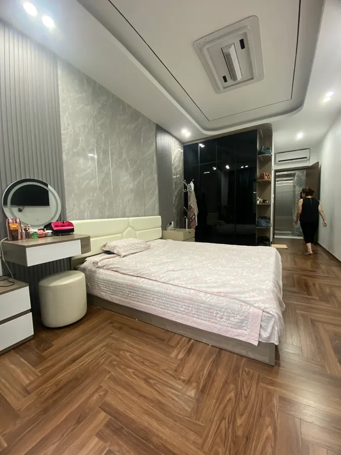 Cần Bán Nhà 6 Tầng Thang Máy Gần Phố Nguyễn Sơn, Ngọc Lâm, Ô tô Đỗ Cửa, 2 Thoáng, Giá 12,3 Tỷ - Ảnh 5